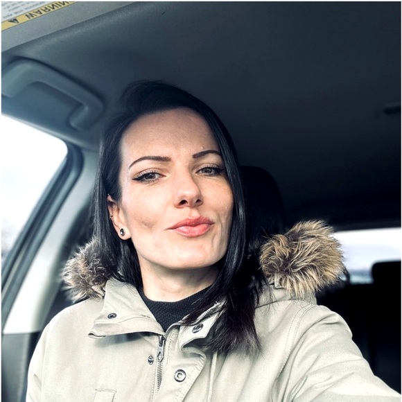 ▪️Meet Your Posher▪️ - Picture 1 of 1